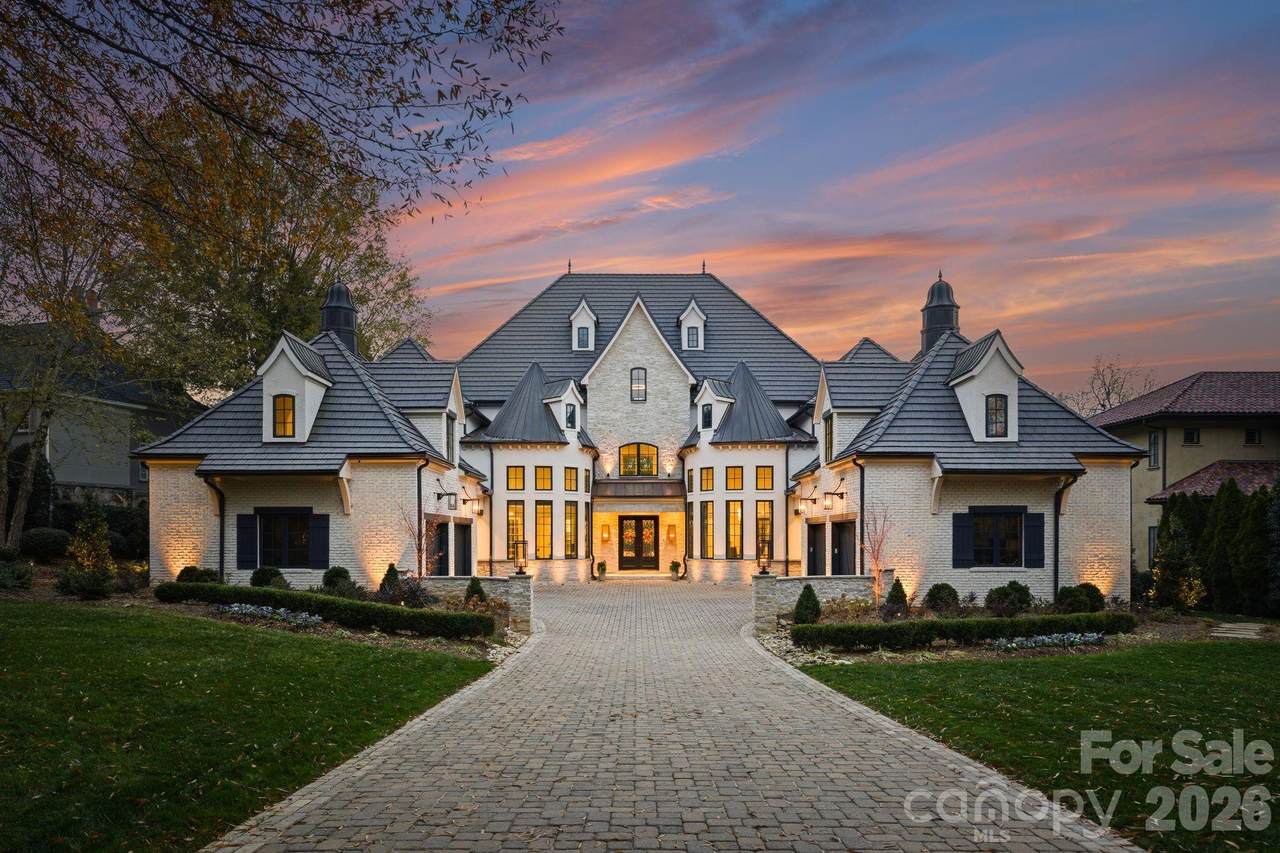 302 Oakmont Lane - Photo 1