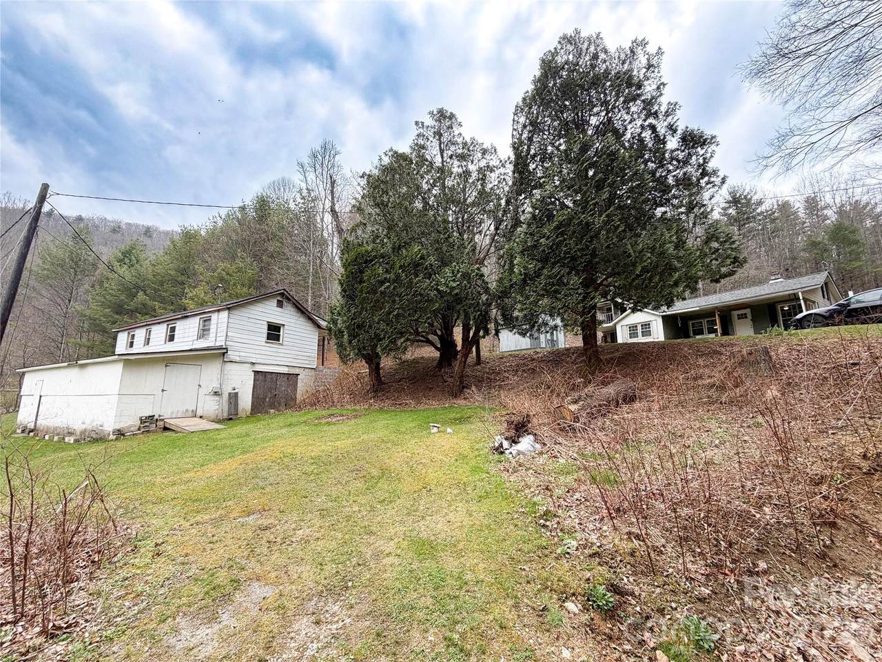 658 Upper Hanging Rock Road - Photo 1