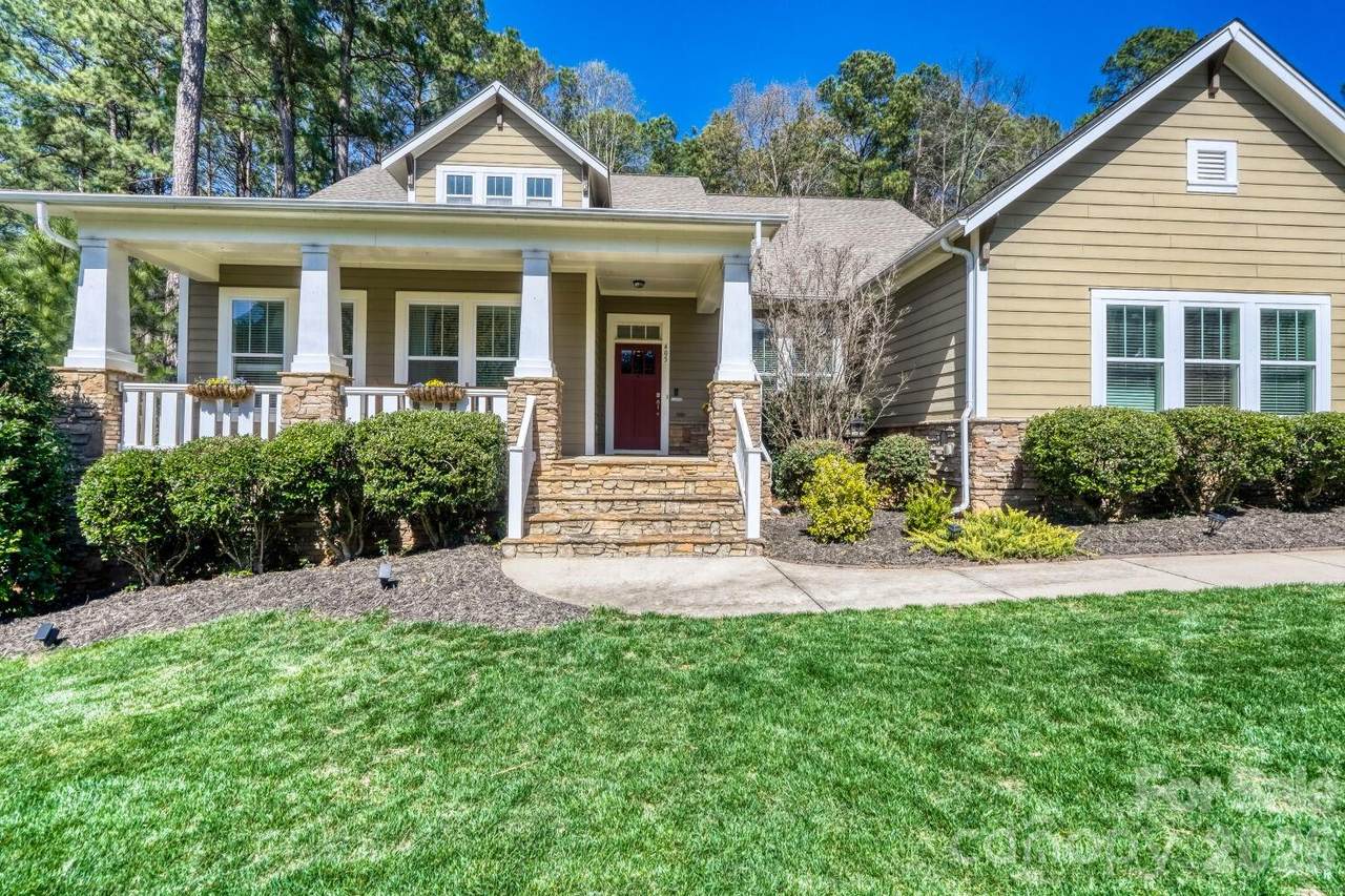 405 Brookridge Drive - Photo 1