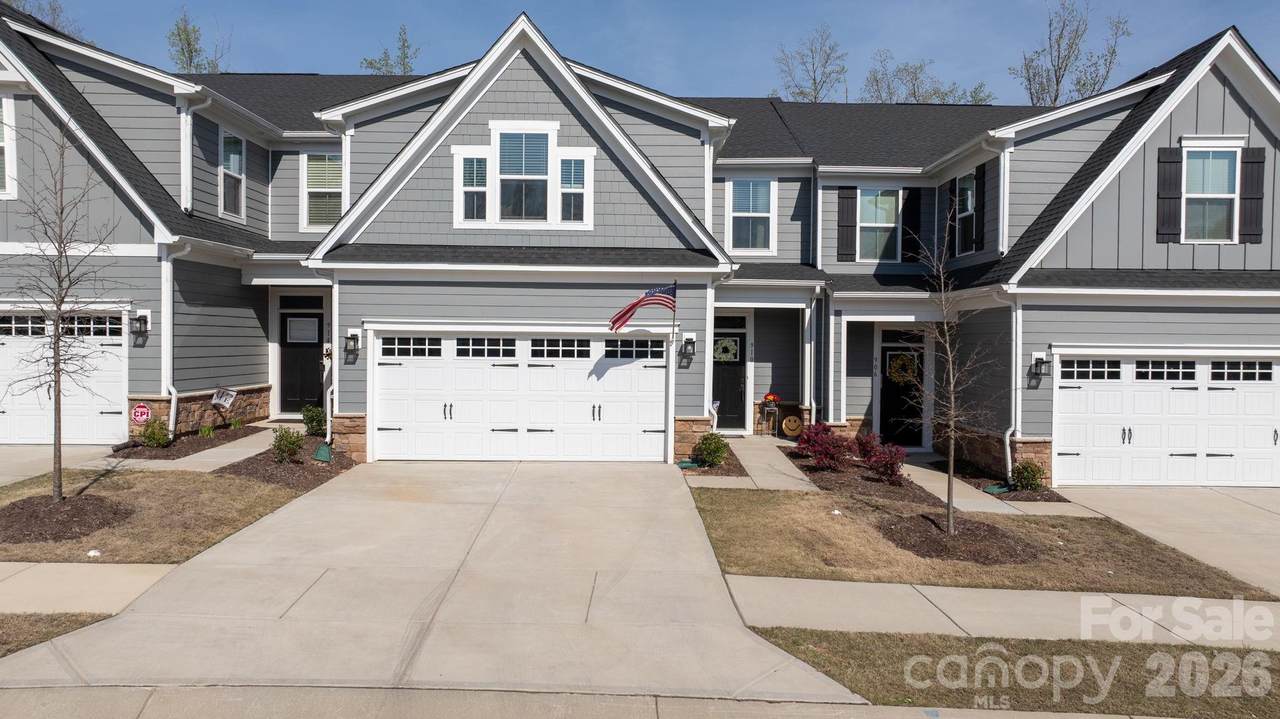 910 Prince Garrett Way - Photo 1