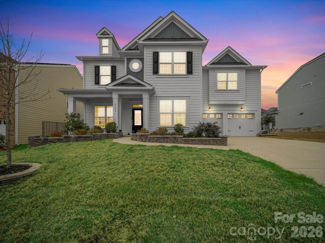 9582 Creighton Road - Photo 1