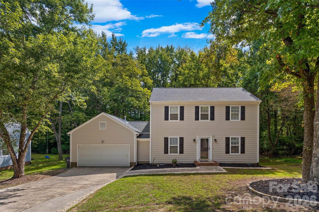 2006 Killarney Place - Photo 1