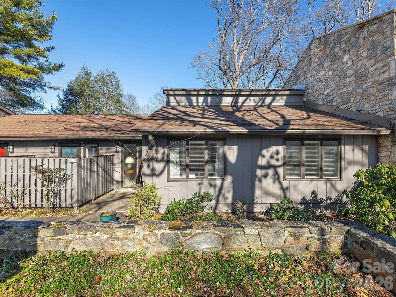 201 Crowfields Drive - Photo 1