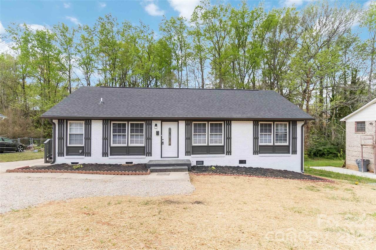 6726 Barrington Drive - Photo 1
