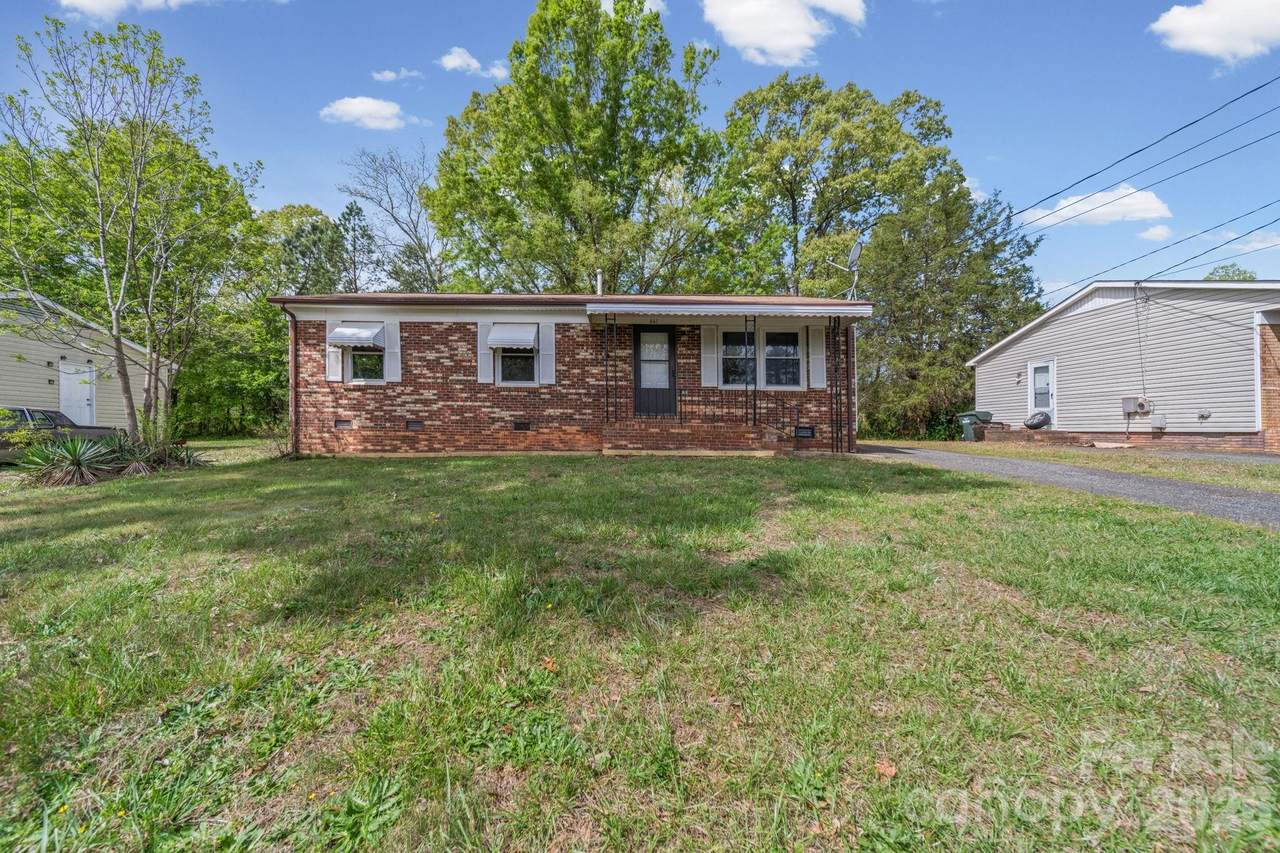 661 Kilborne Drive - Photo 1