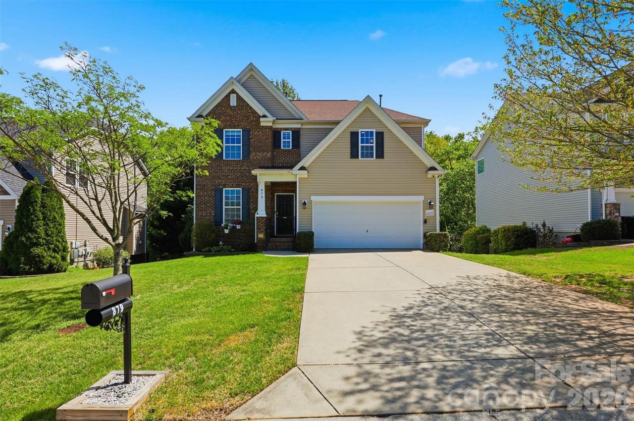 879 Ivy Trail Way - Photo 1