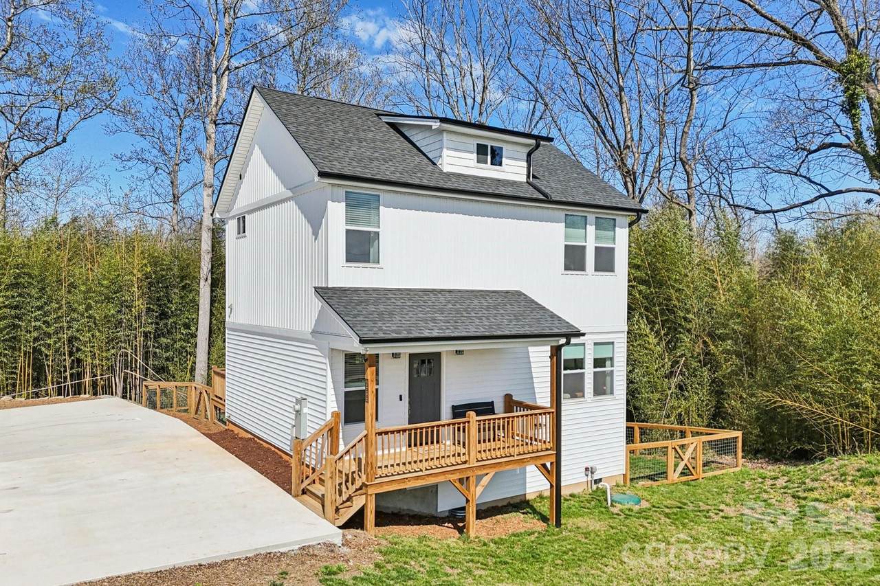688 Dairy Street - Photo 1