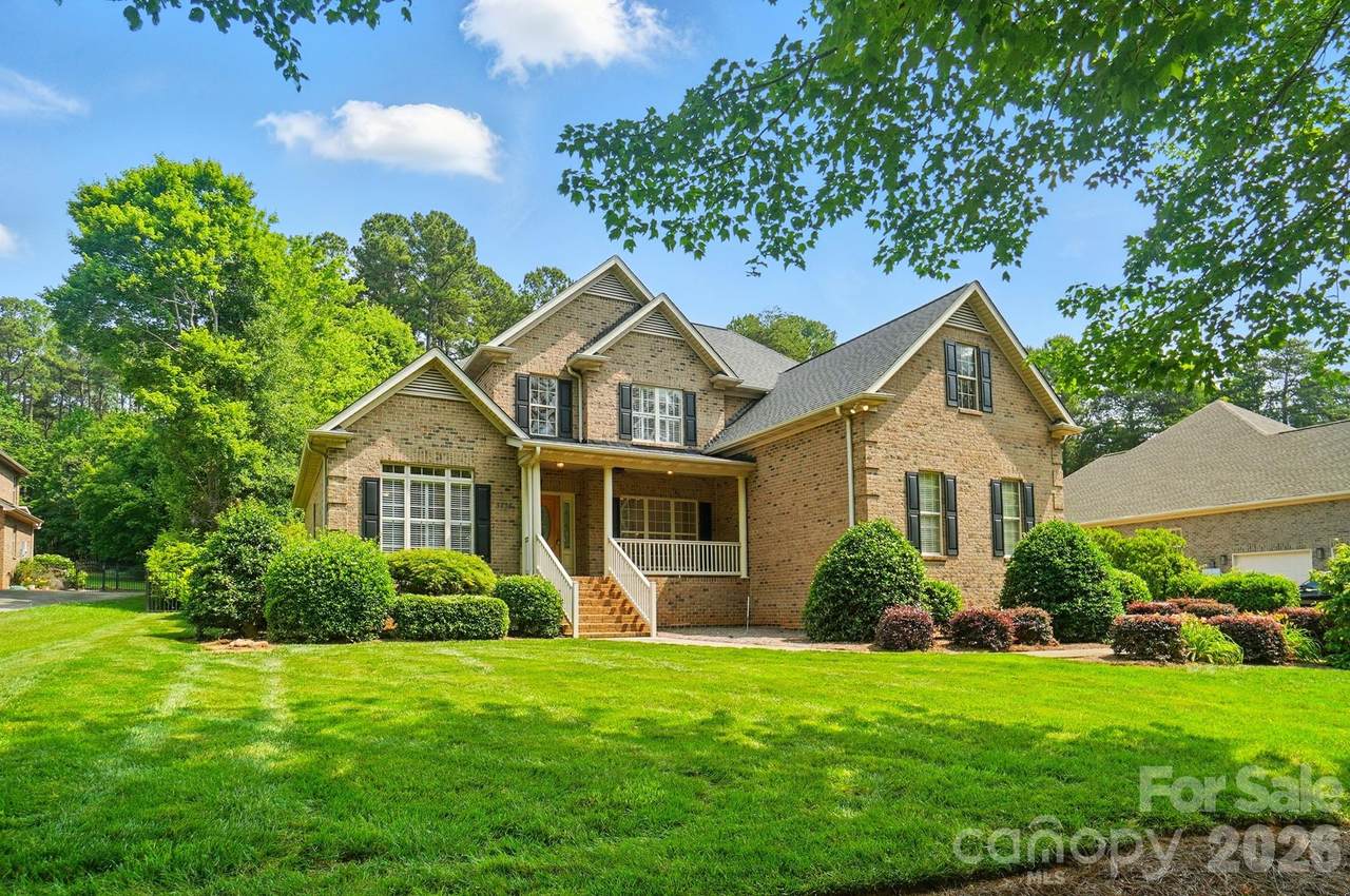 3735 Gordon Street - Photo 1