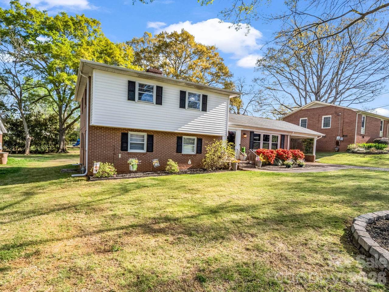 804 Kirby Street - Photo 1
