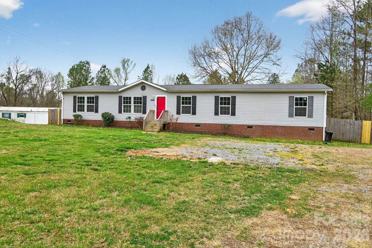 922 Lavender Road - Photo 1