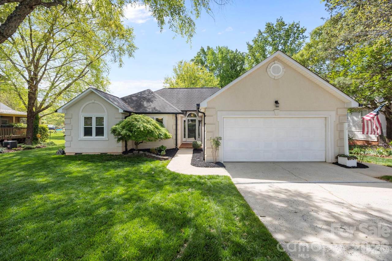 413 Nixon Road - Photo 1