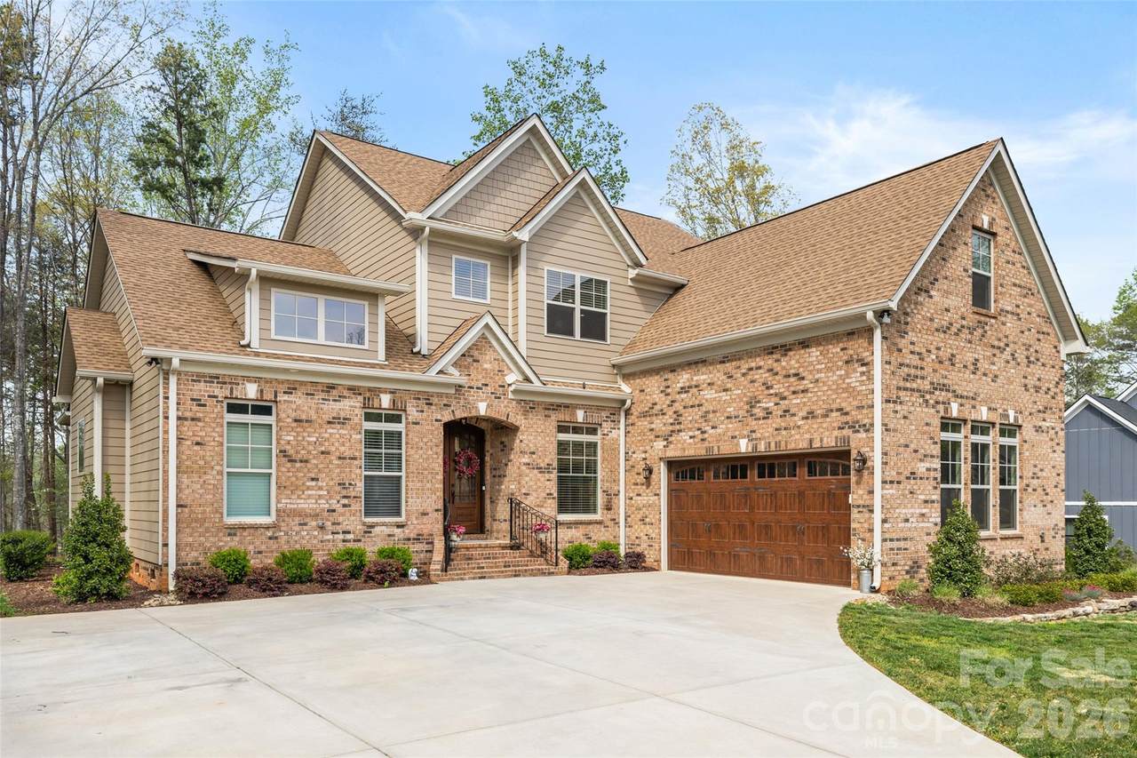 832 Bellegray Road - Photo 1