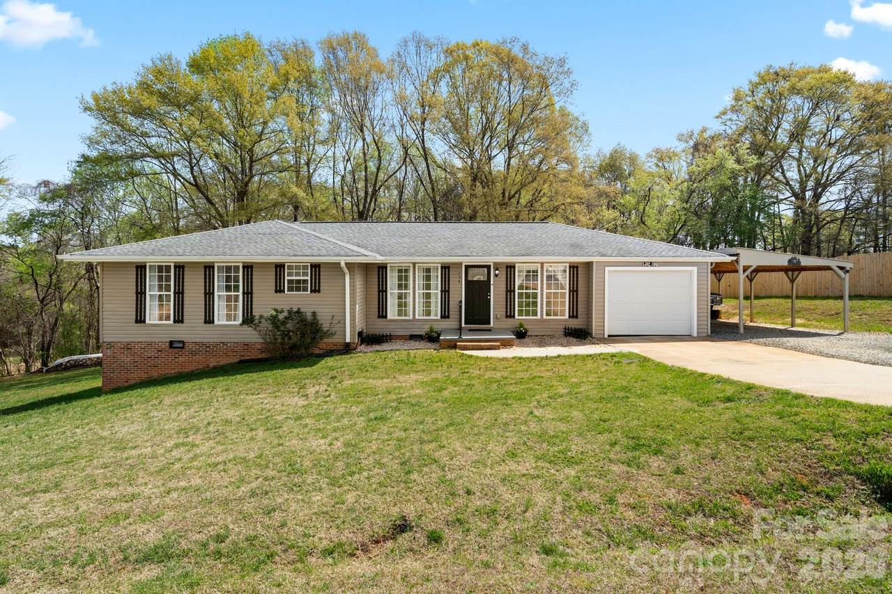 154 Shadowgate Drive - Photo 1