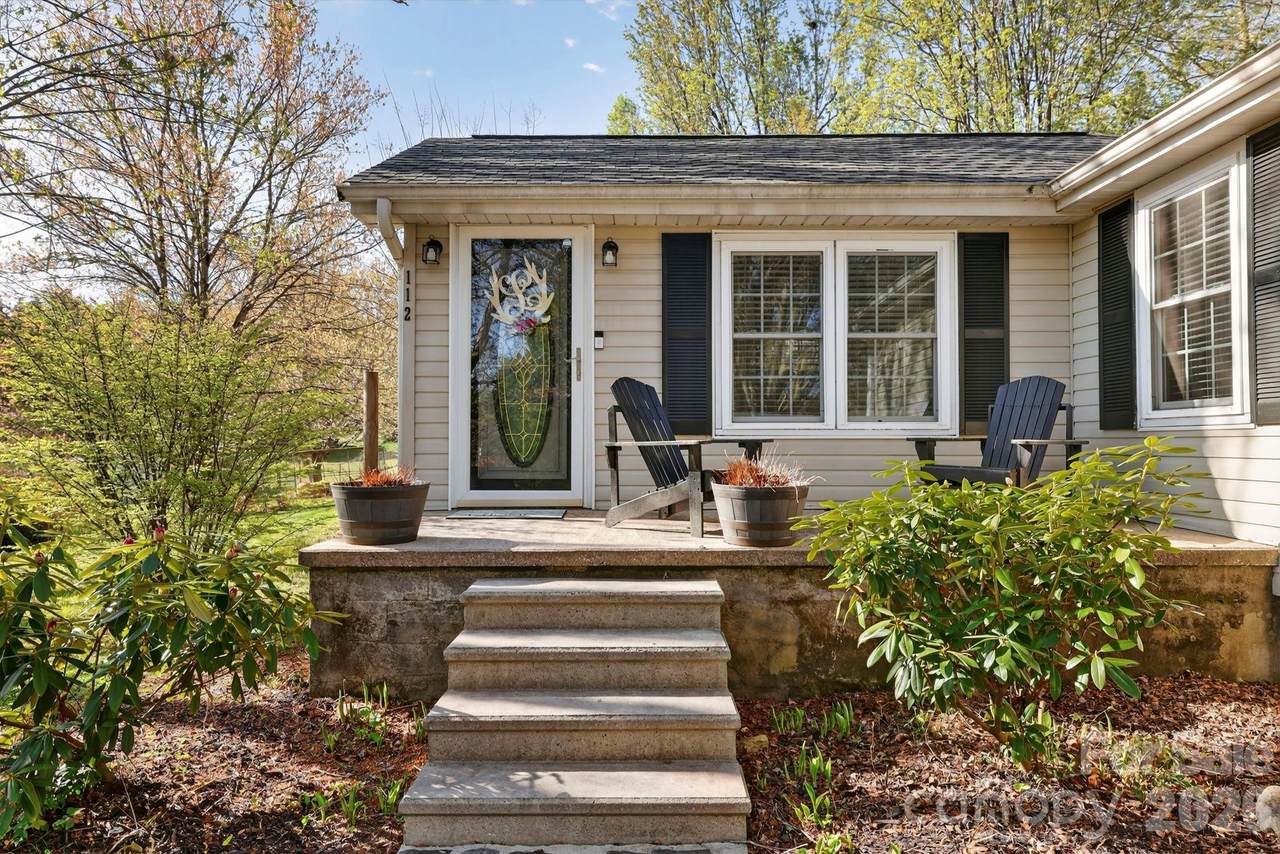 112 Gibbs Street - Photo 1