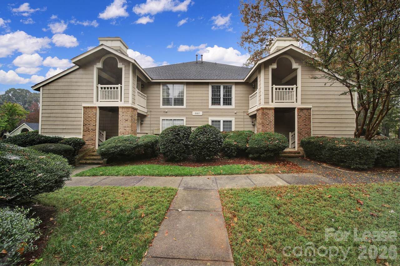 5007 Sharon Road - Photo 1
