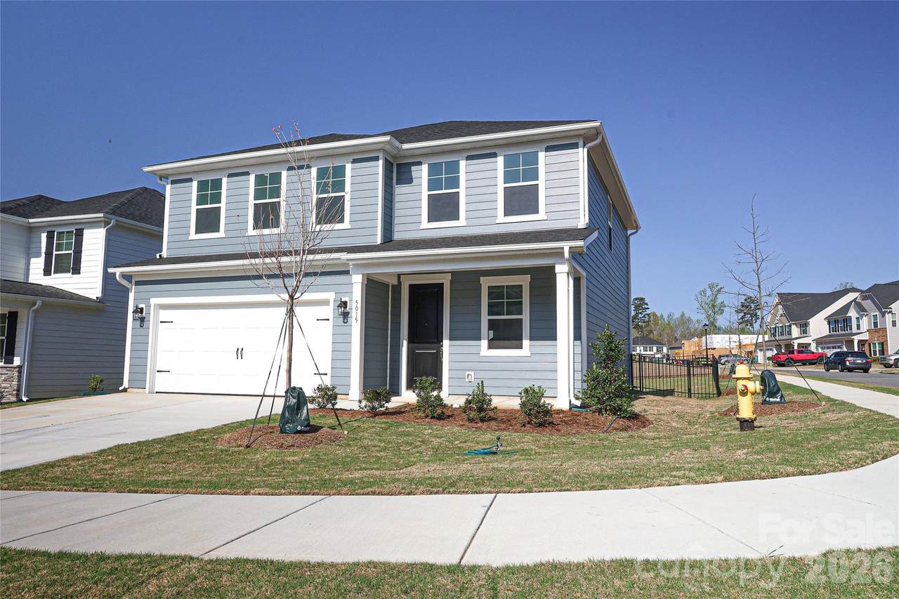 5015 Twin River Drive - Photo 1