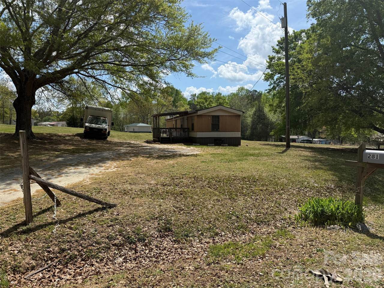281 Phillips Drive - Photo 1