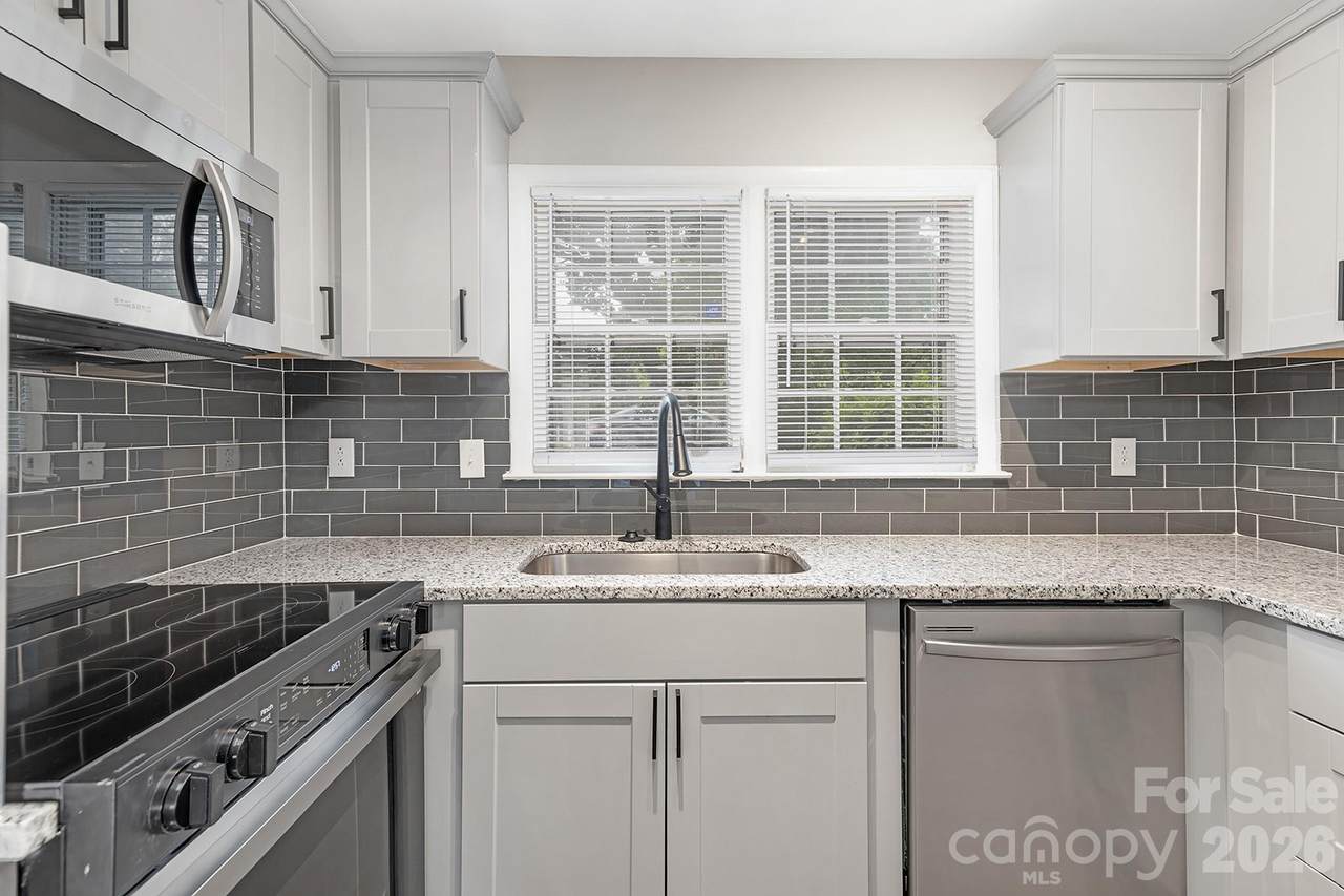 4601 Coronado Drive - Photo 1