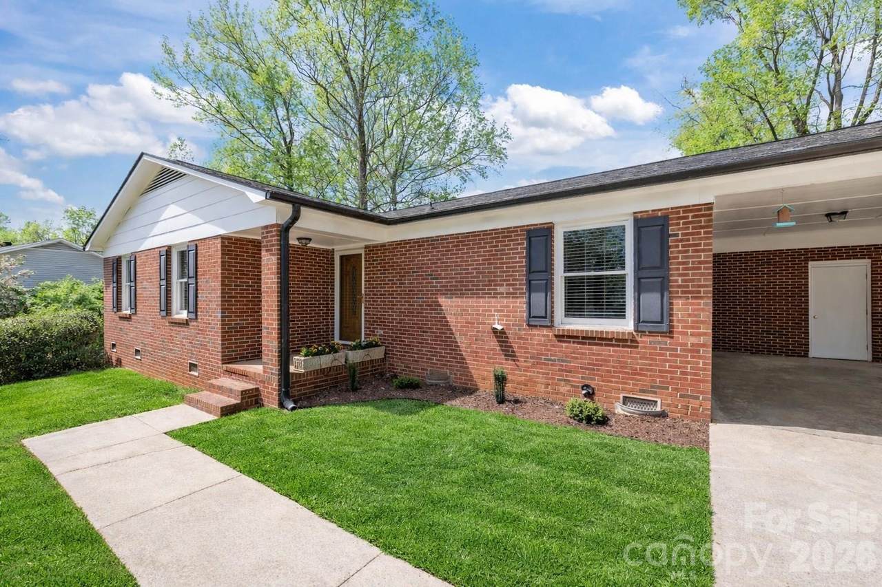 1735 Windyrush Lane - Photo 1