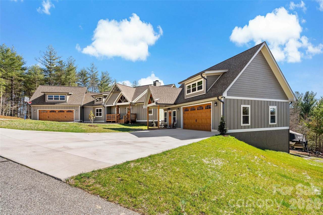 207 Lake Crest Drive - Photo 1