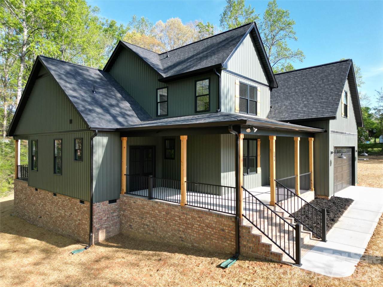 194 Donsdale Drive - Photo 1