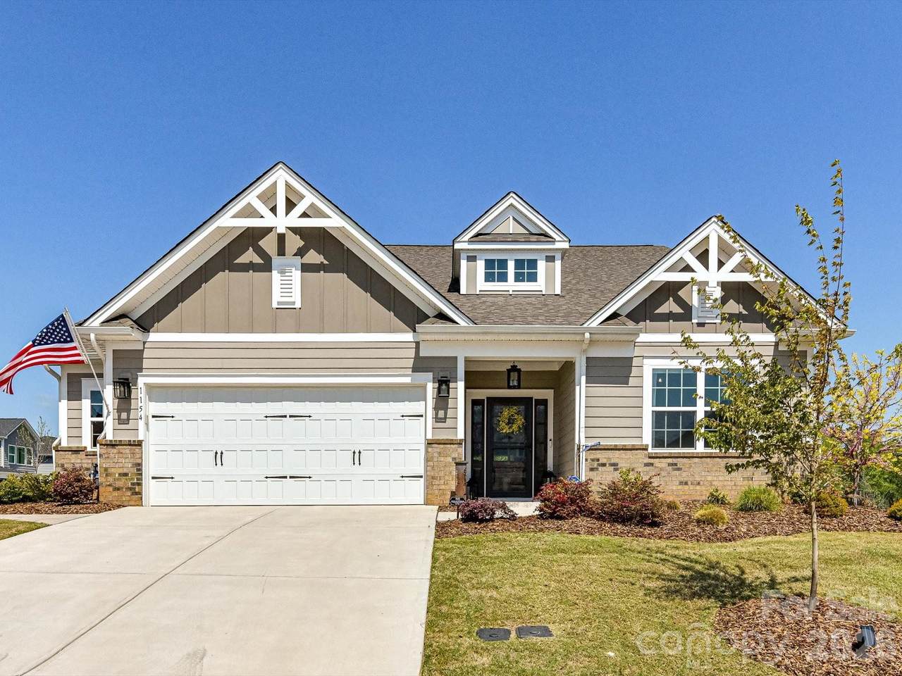 1154 Overlake Drive - Photo 1