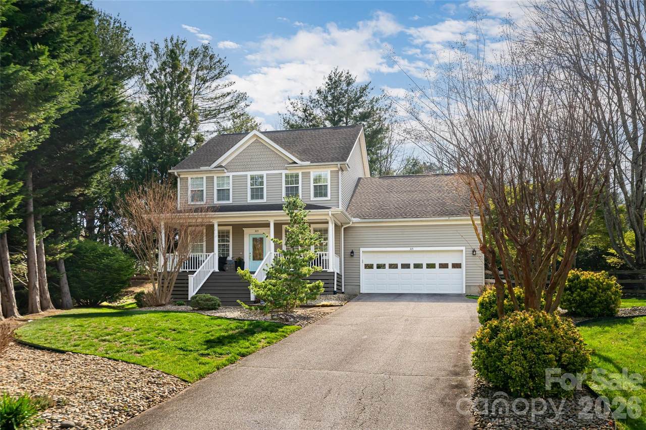 305 Woodview Court - Photo 1