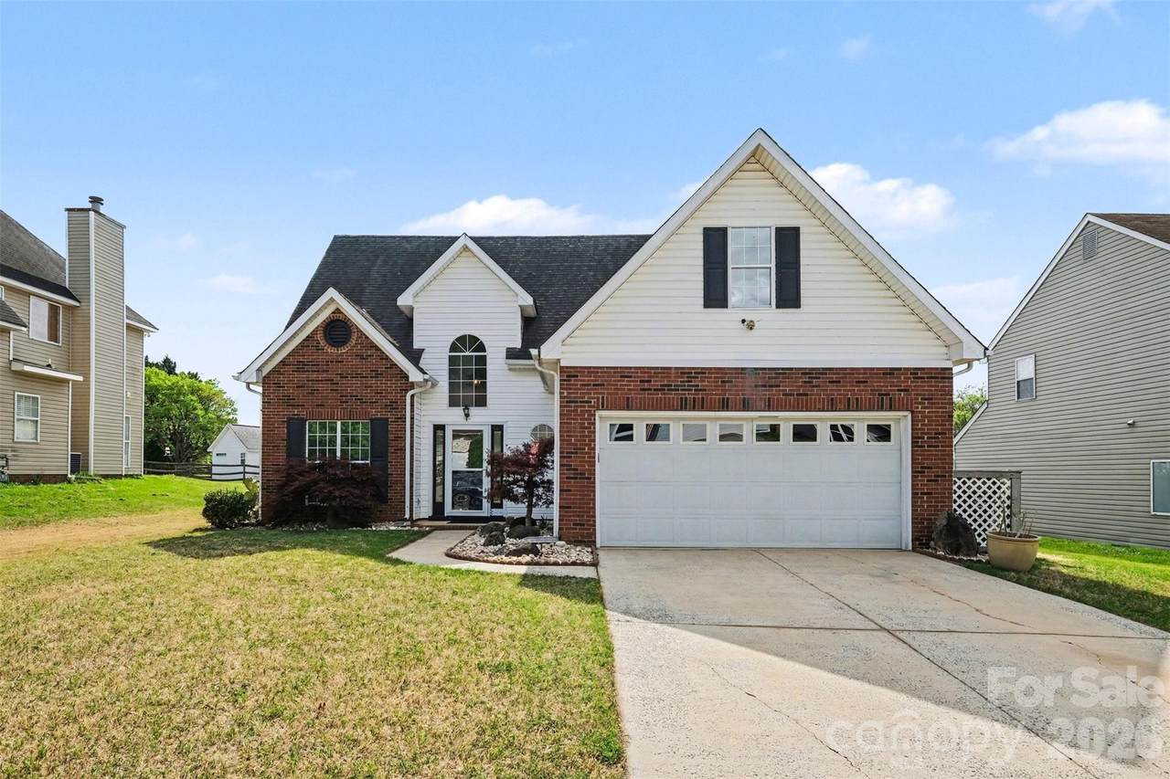 4476 Greystone Drive - Photo 1