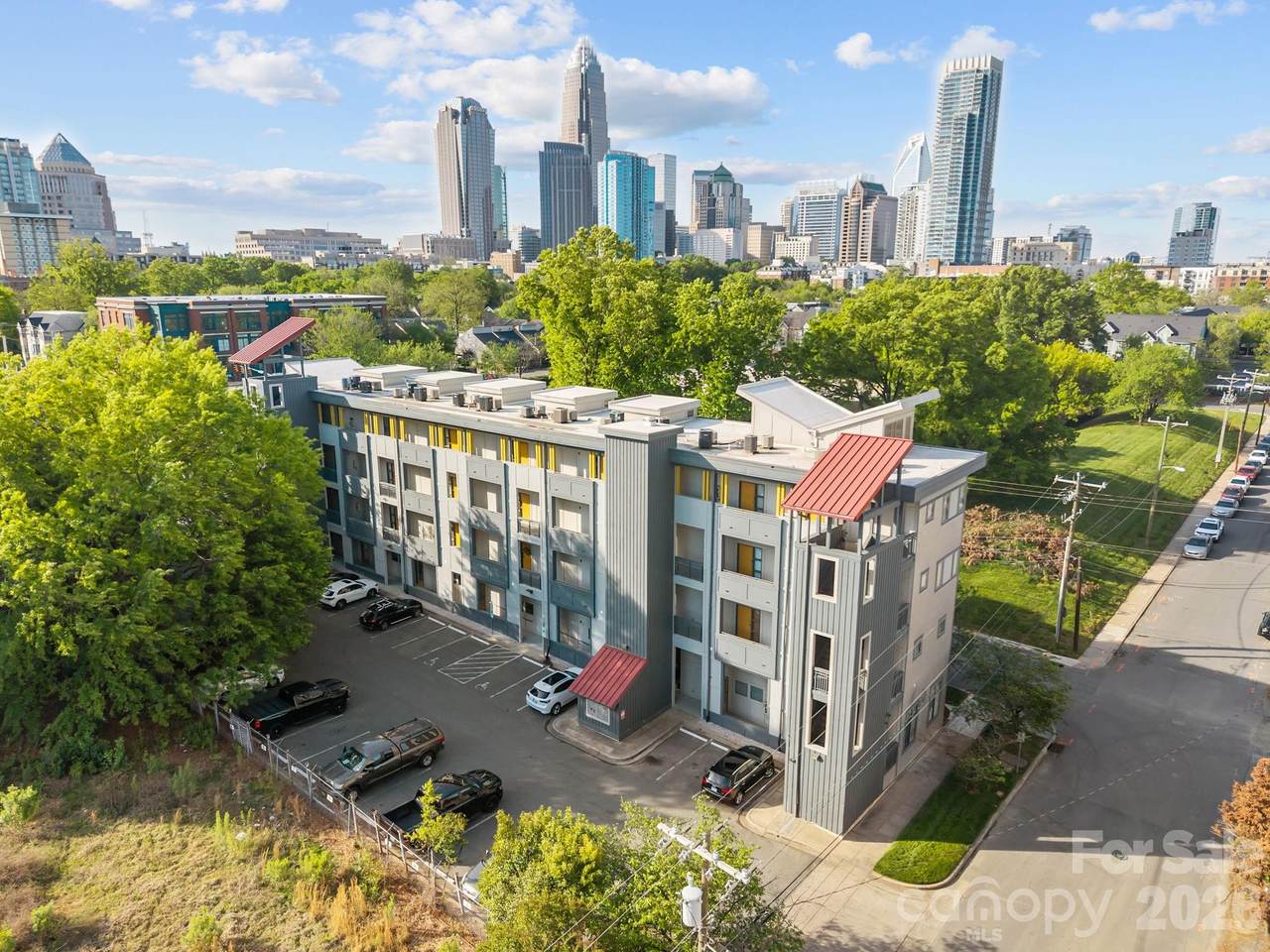 514 10th Street - Photo 1