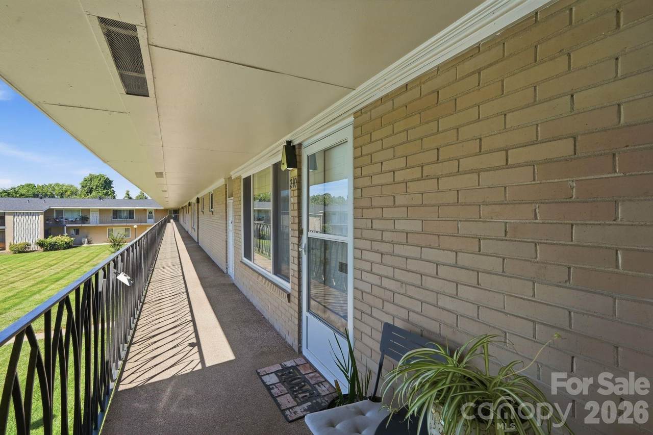 3010 Crosby Road - Photo 1