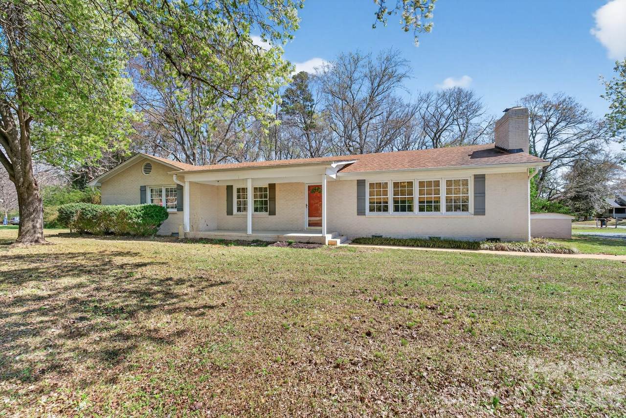 10117 Lancaster Highway - Photo 1