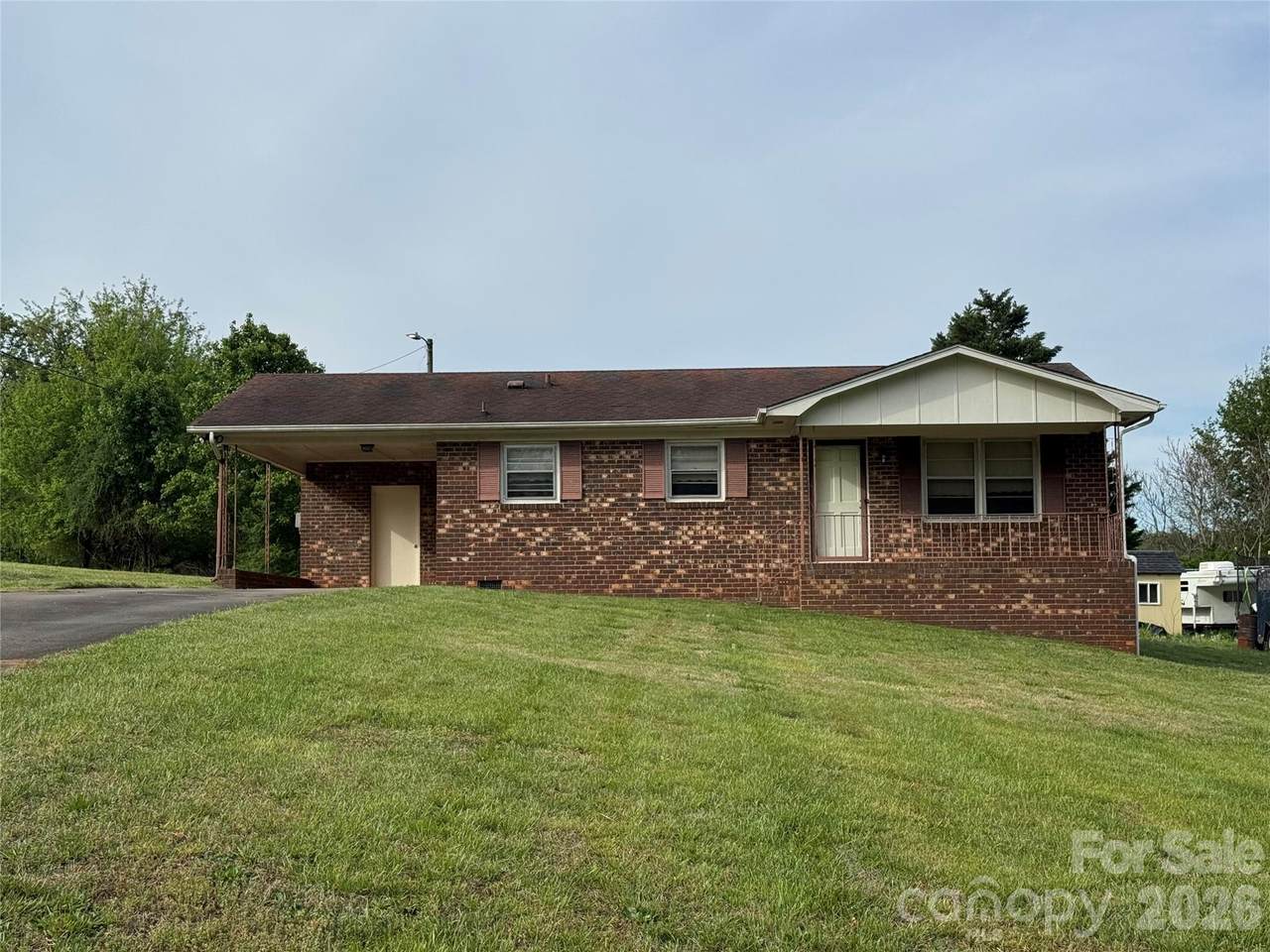 1814 Powerline Drive - Photo 1