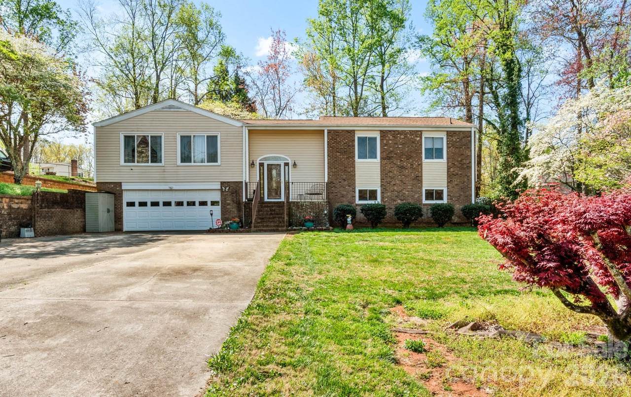 223 Vandyke Street - Photo 1