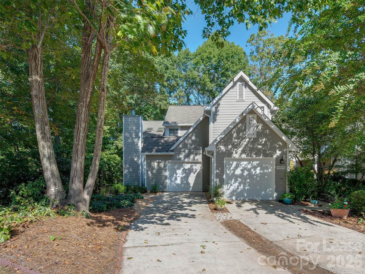 9006 Saint Thomas Lane - Photo 1