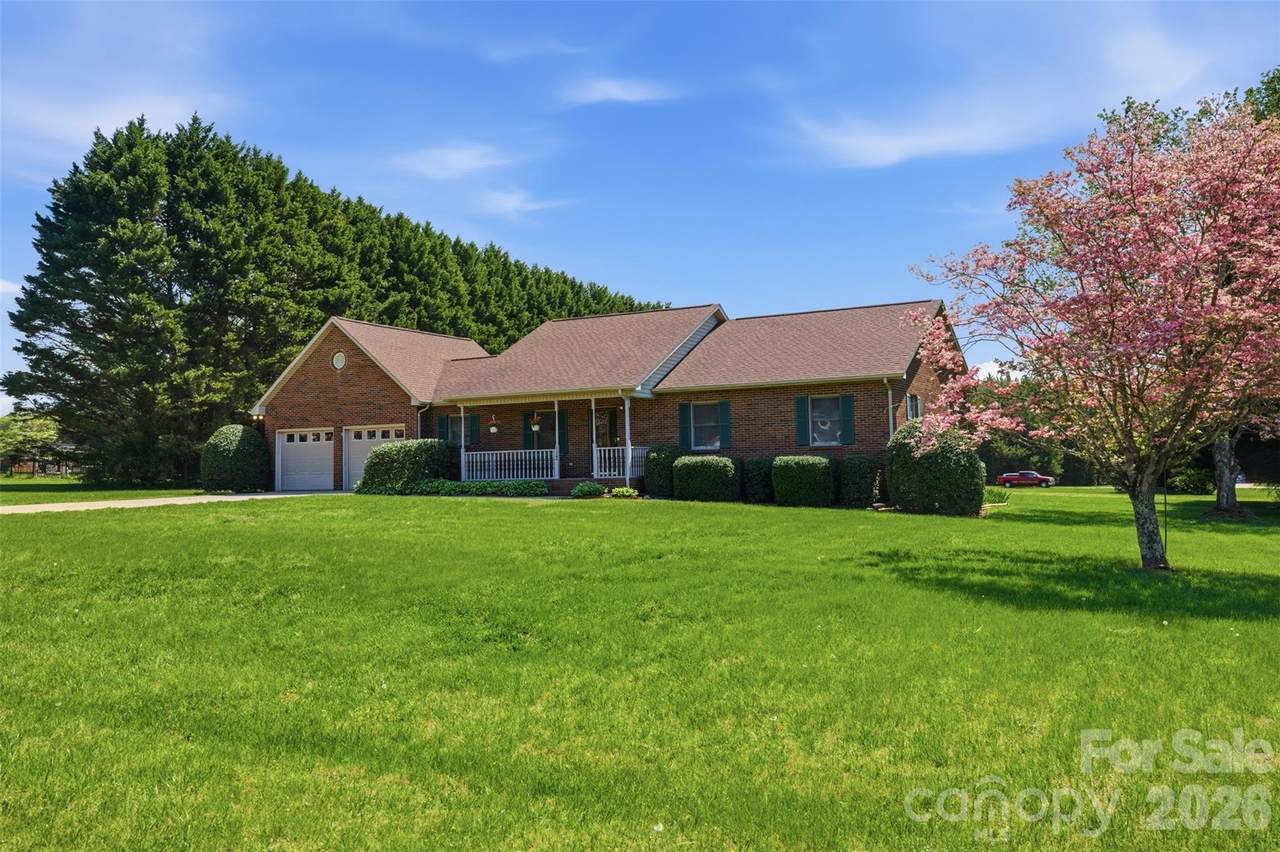 112 Mobeal Lane - Photo 1