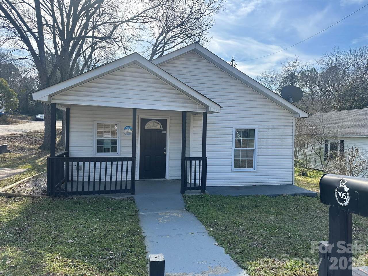 705 Sumter Street - Photo 1