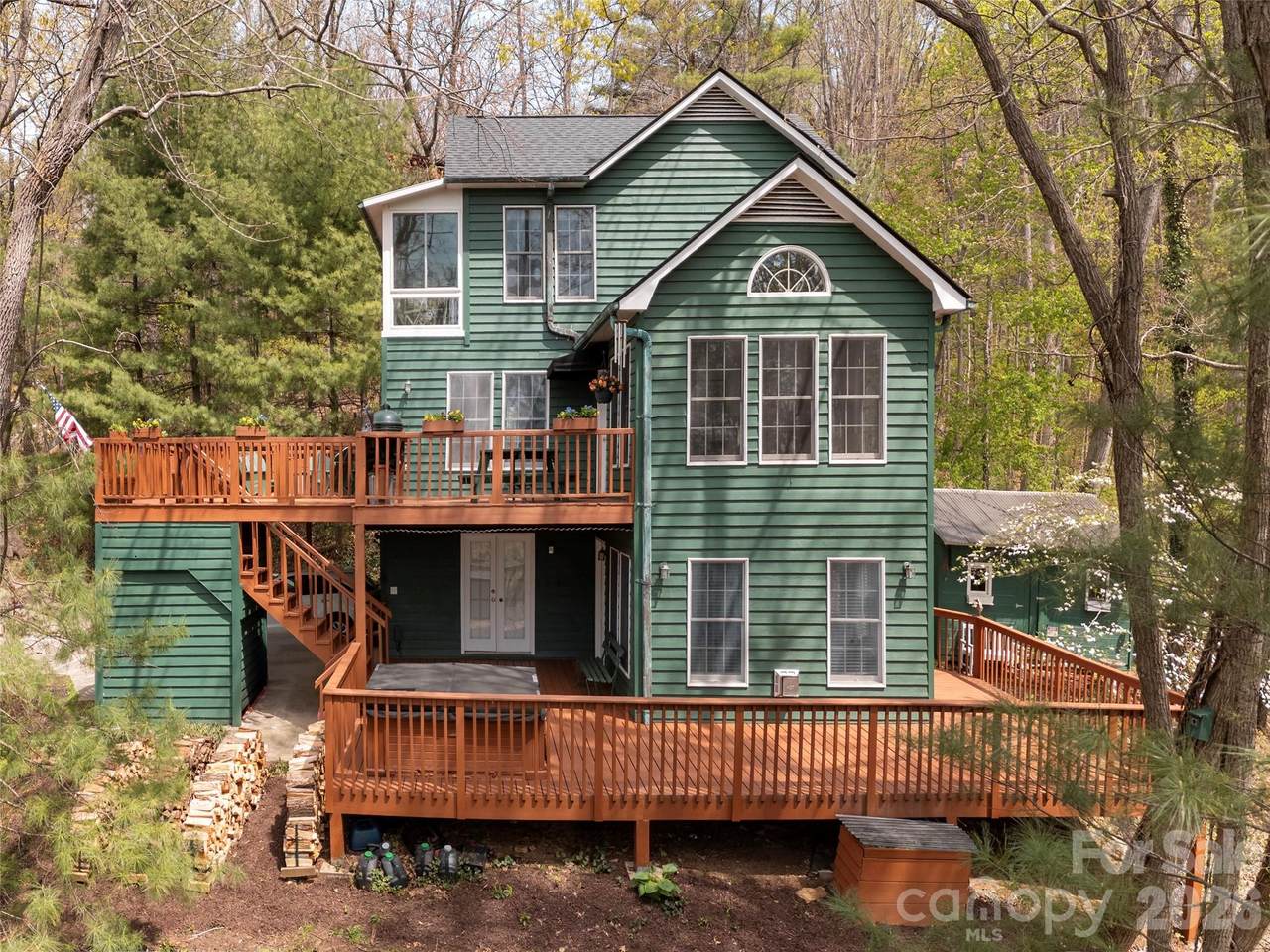 403 Cherokee Road - Photo 1