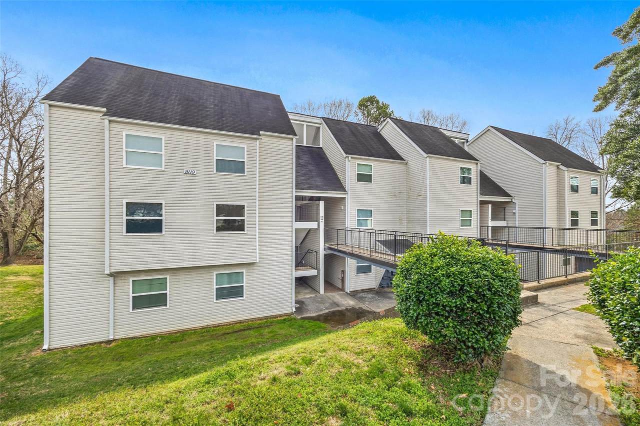9119 Spyglass Place - Photo 1