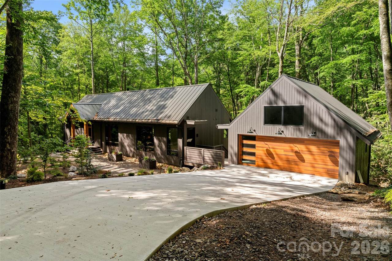 80 Hemlock Circle - Photo 1