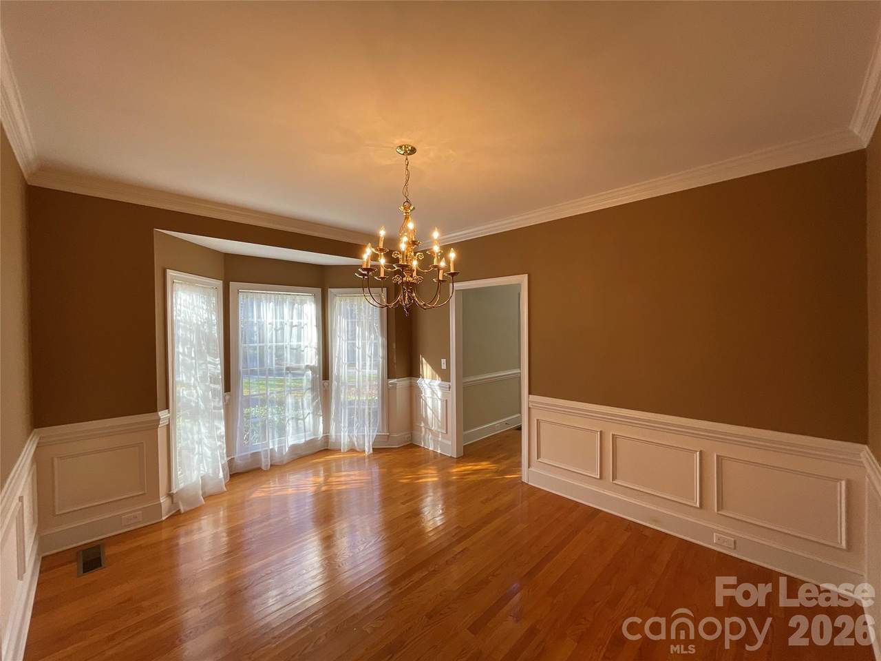 https://bt-photos.global.ssl.fastly.net/cmls/1280_boomver_1_4367434-1.jpg