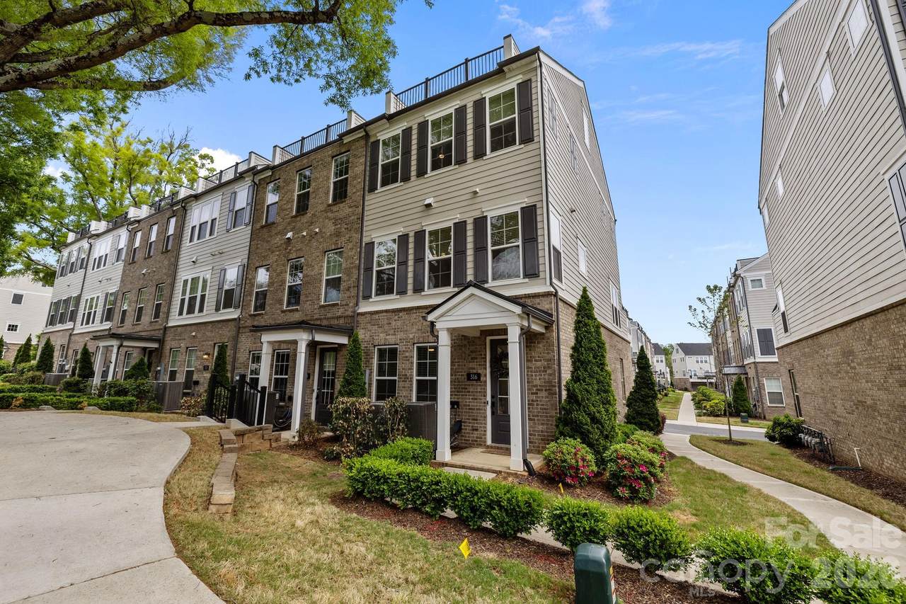 316 Dotger Avenue - Photo 1
