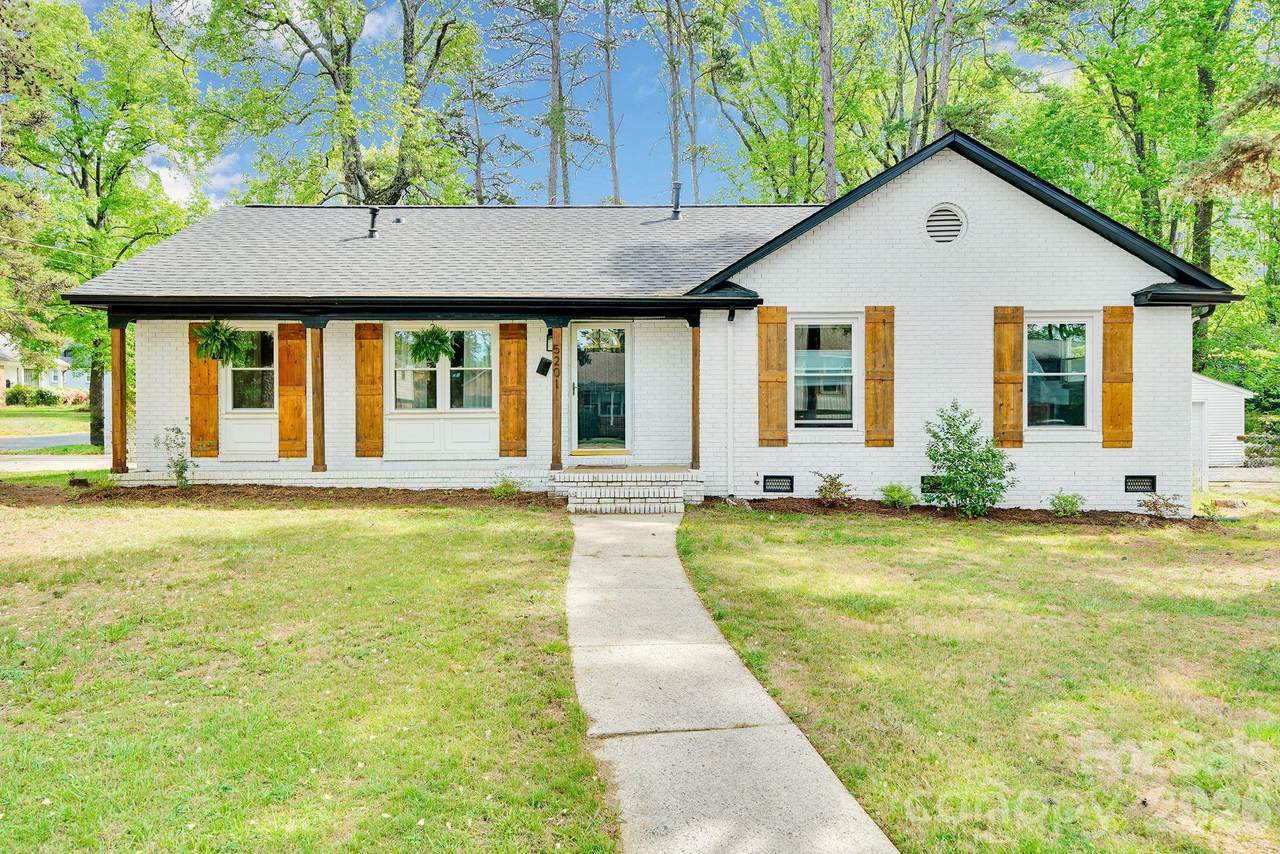 5201 Amity Place - Photo 1