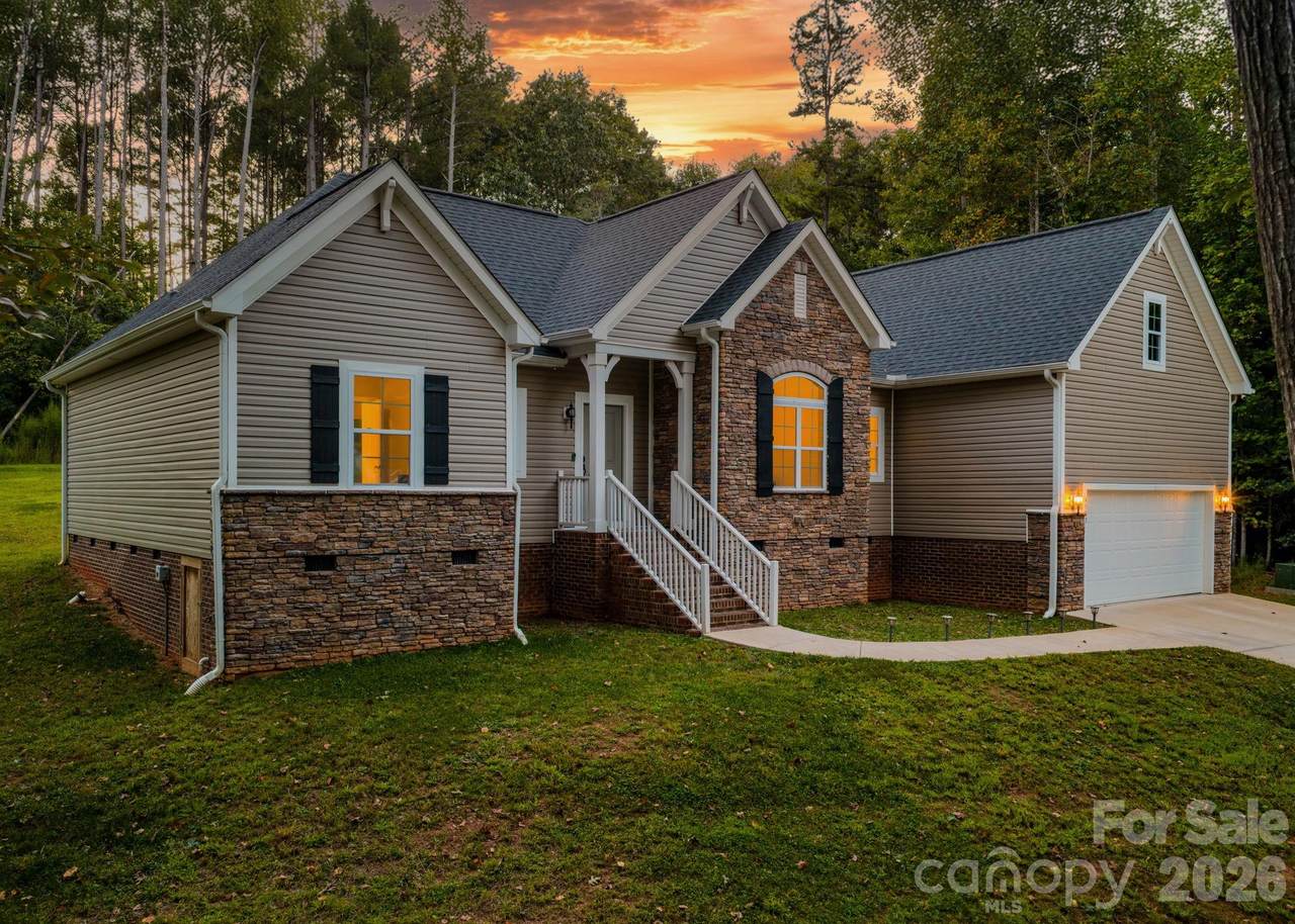 4903 Rio De Luna - Photo 1