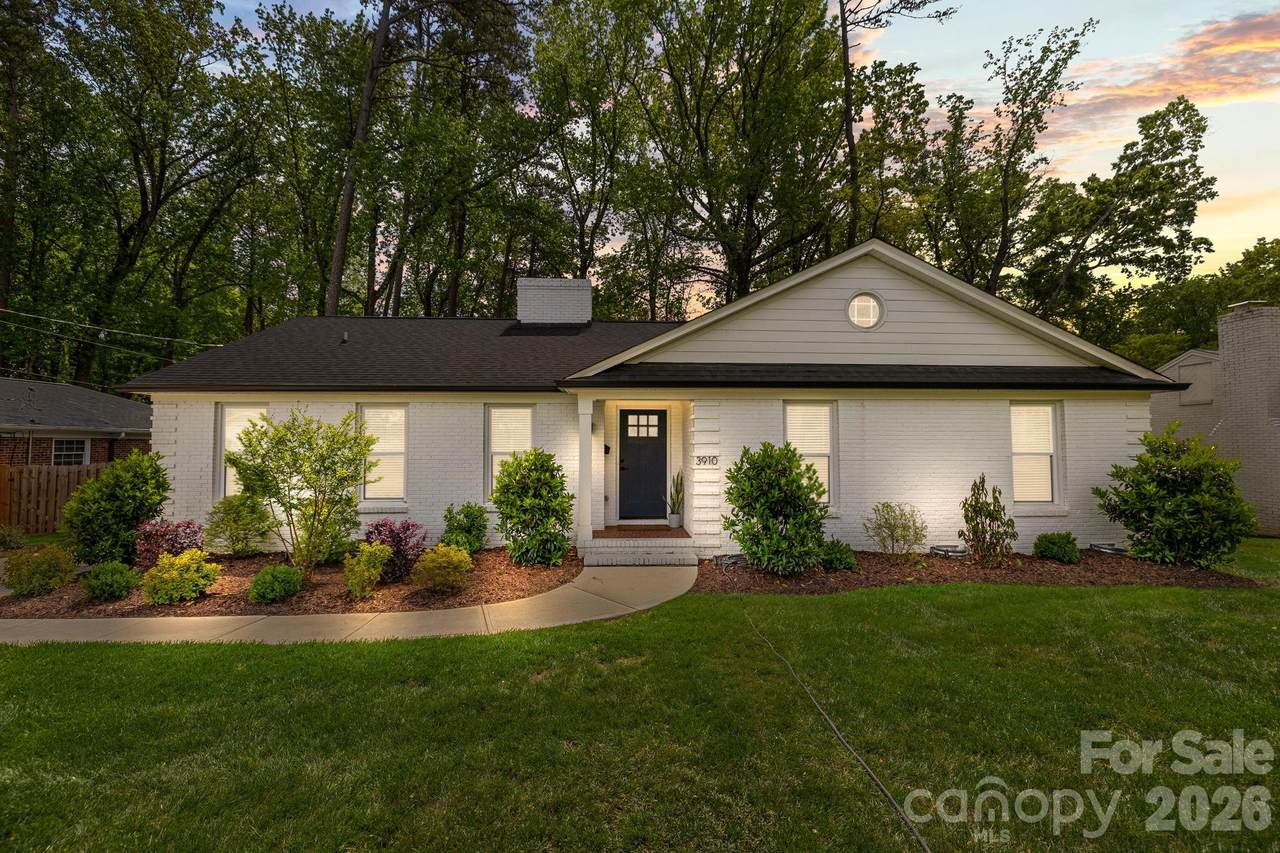 3910 Sulkirk Road - Photo 1