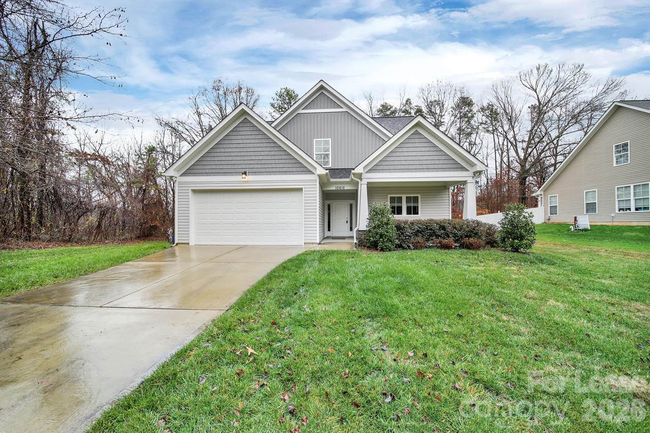 10615 Forest Drive - Photo 1