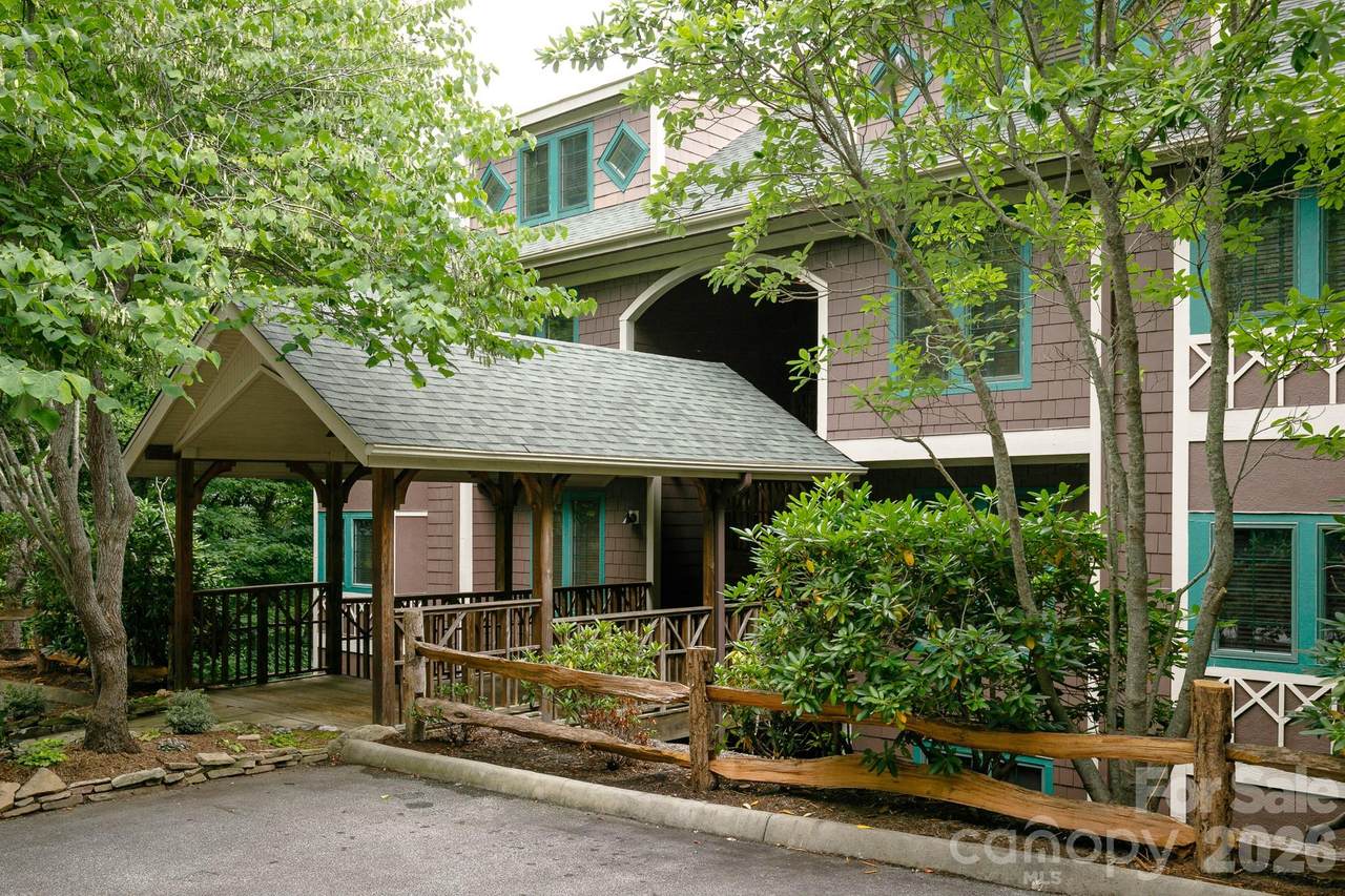 222 Creekside Way - Photo 1