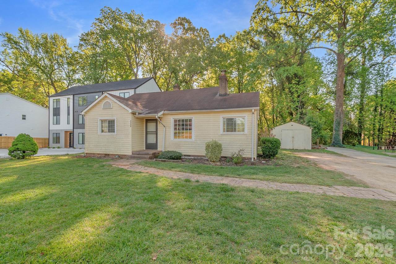 4430 Tyvola Road - Photo 1