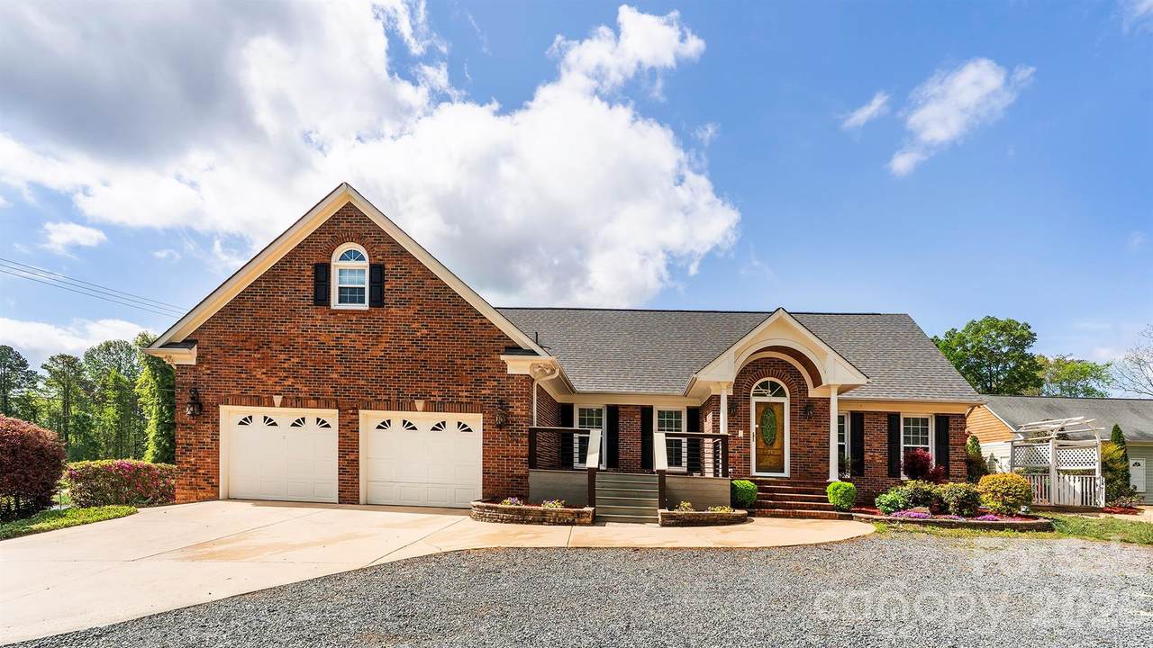 8219 Starnes Randall Road - Photo 1