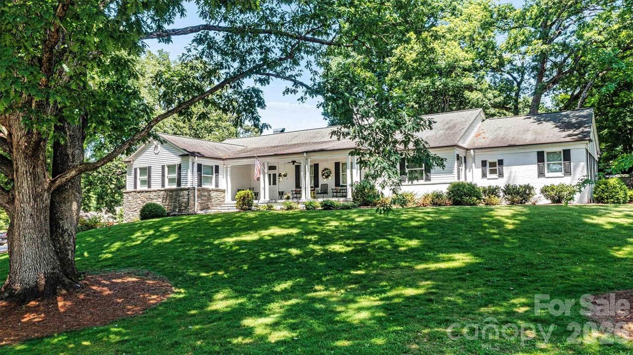 842 North Center Street - Photo 1