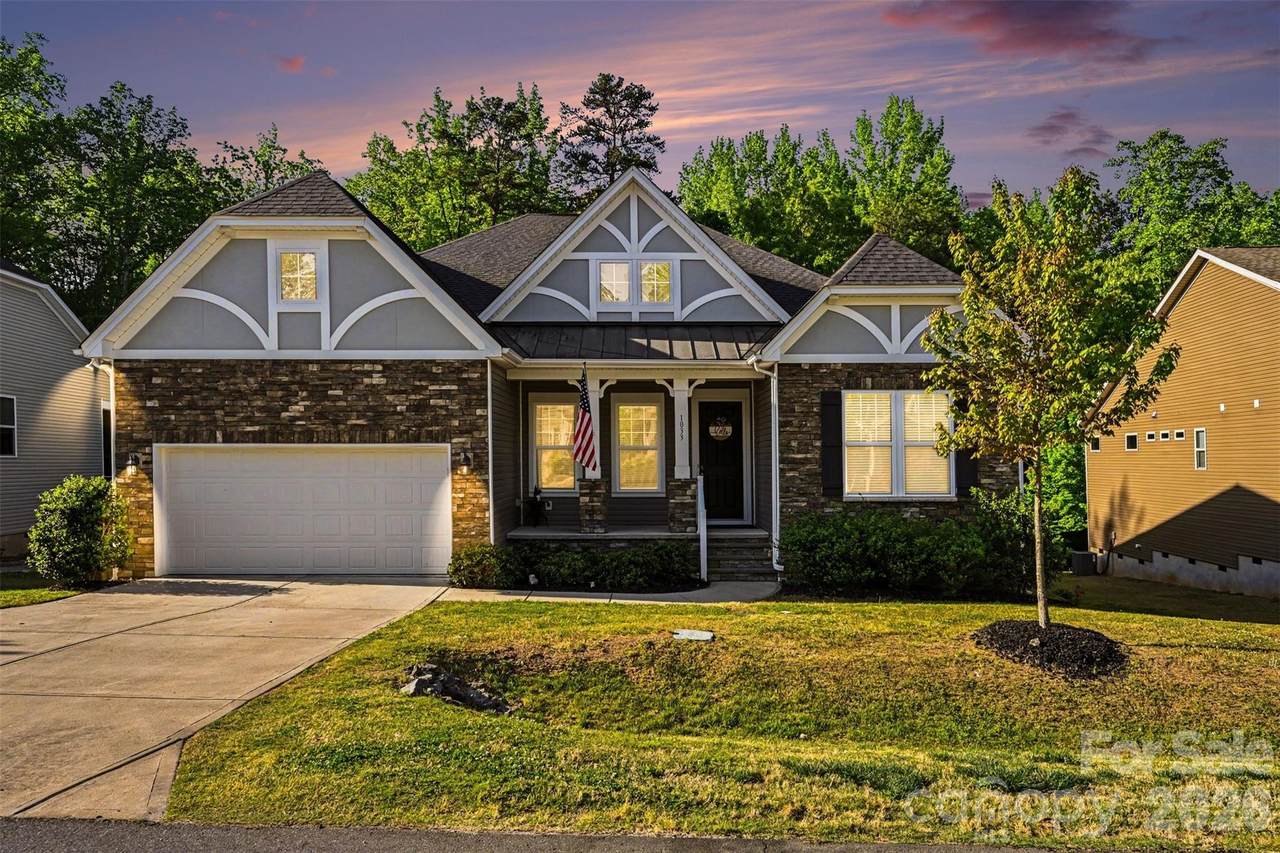 1033 Moonlight Mist Road - Photo 1